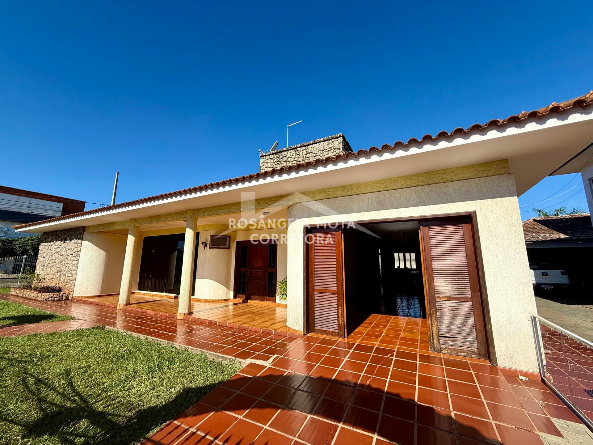 Casa à Venda