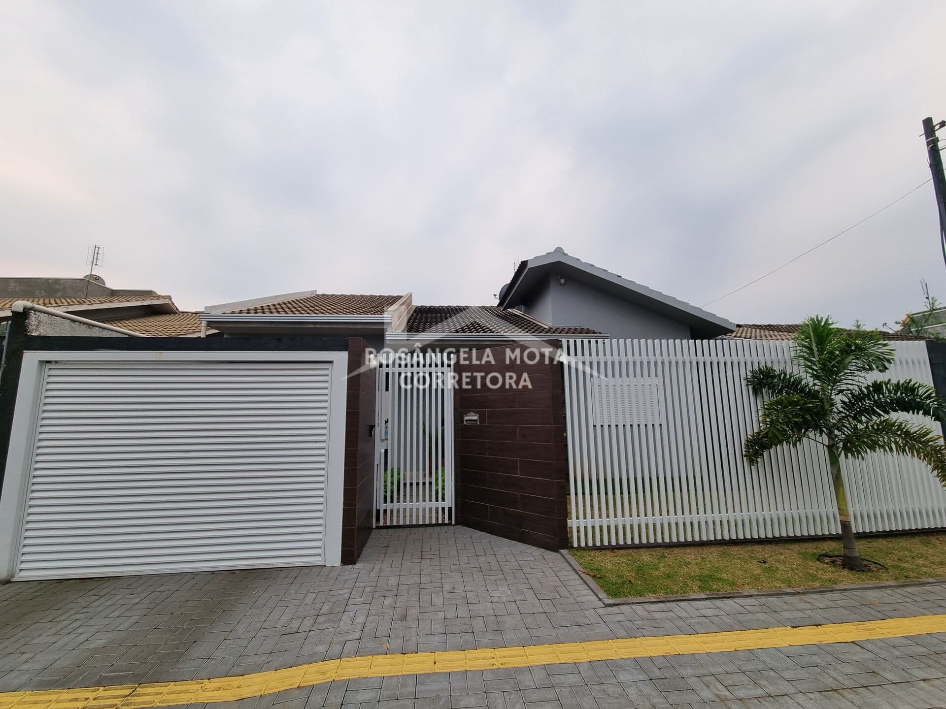 Casa à Venda