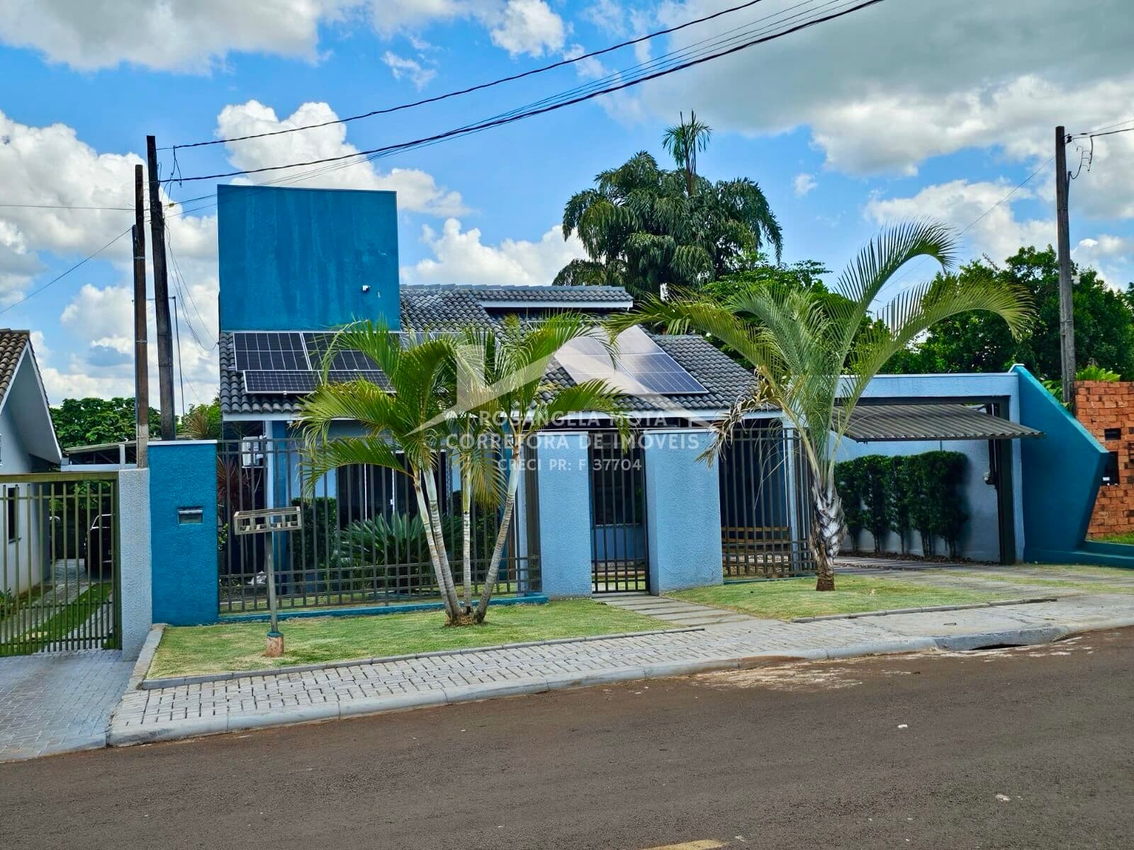Casa à Venda