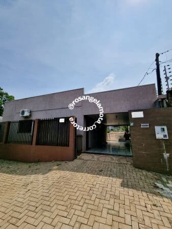 Casa à Venda
