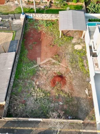 Terrenos no Centro à Venda