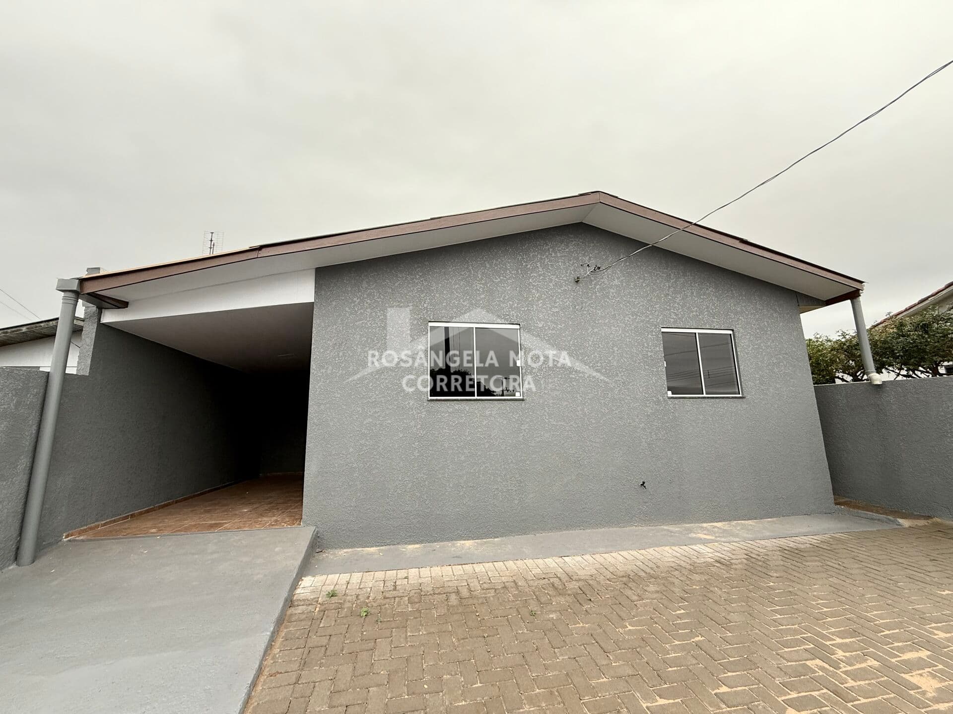 Casa à Venda