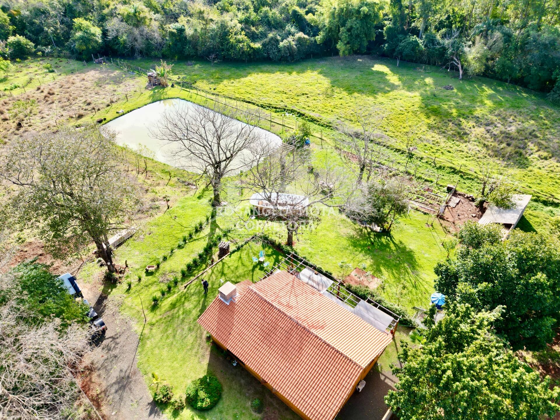 Chácara à Venda