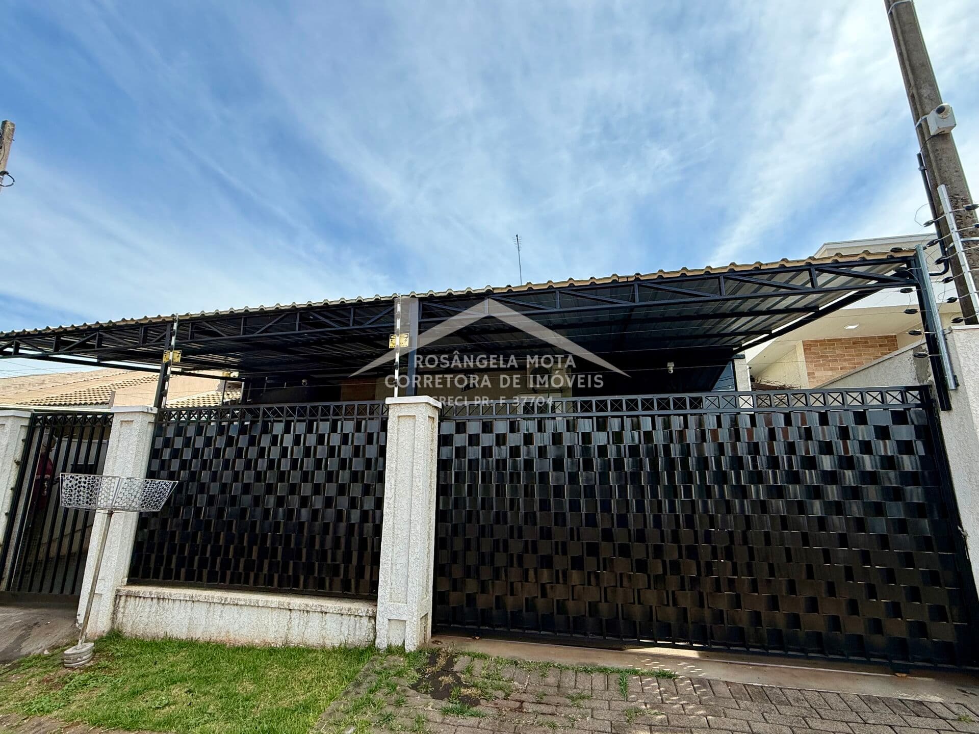 Casa à Venda