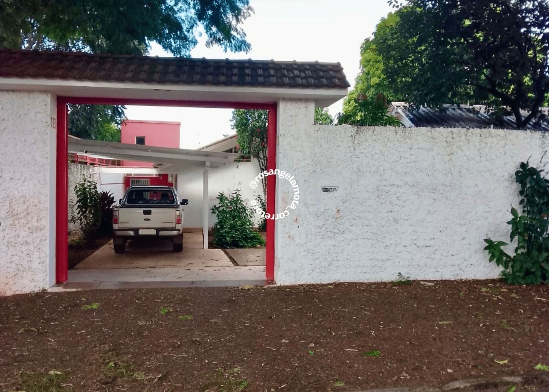 Casa à Venda