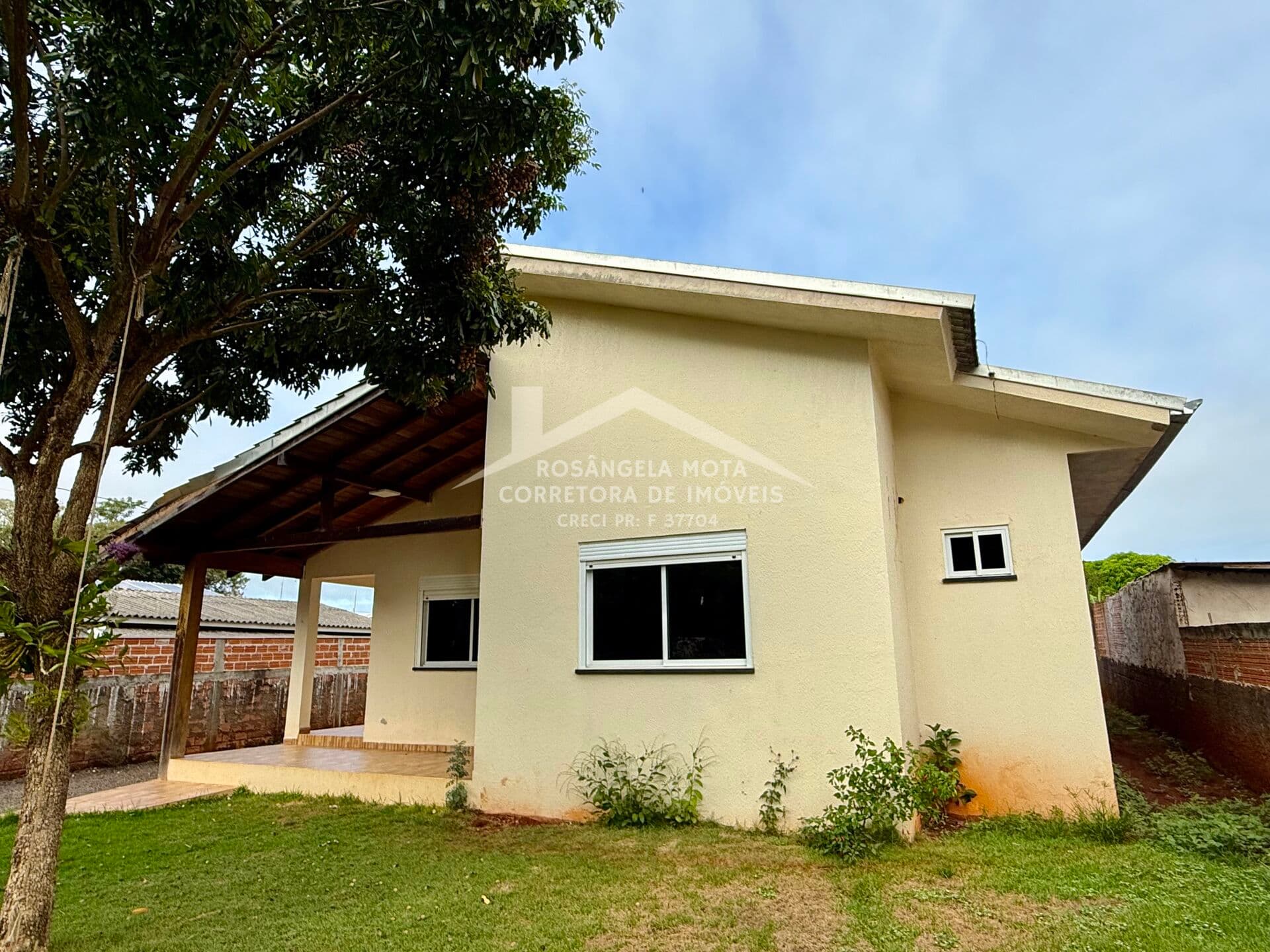 Casa à Venda