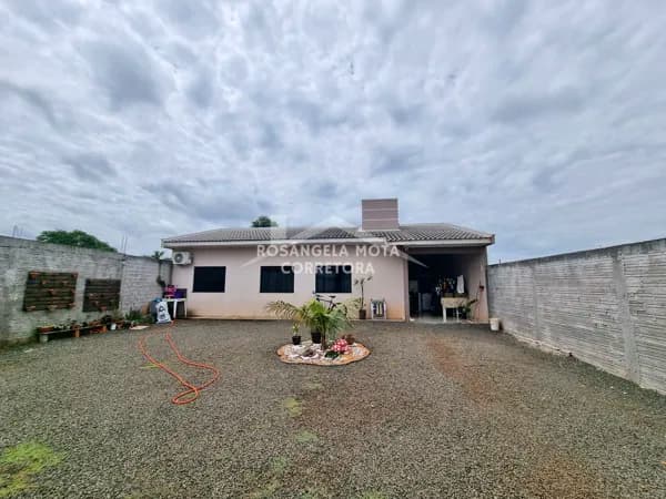Casa à Venda