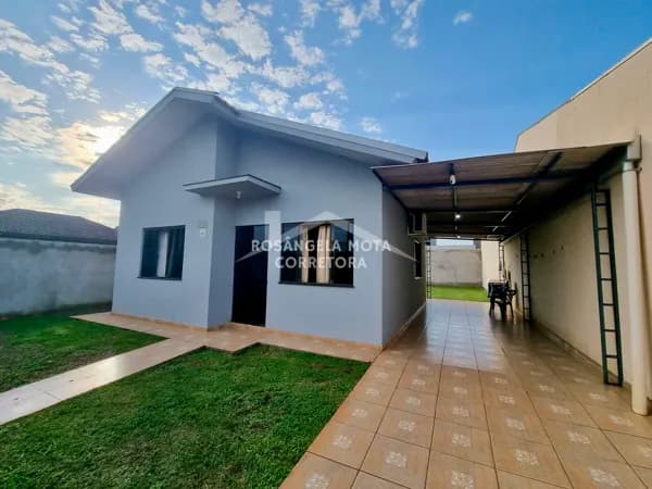 Casa à Venda
