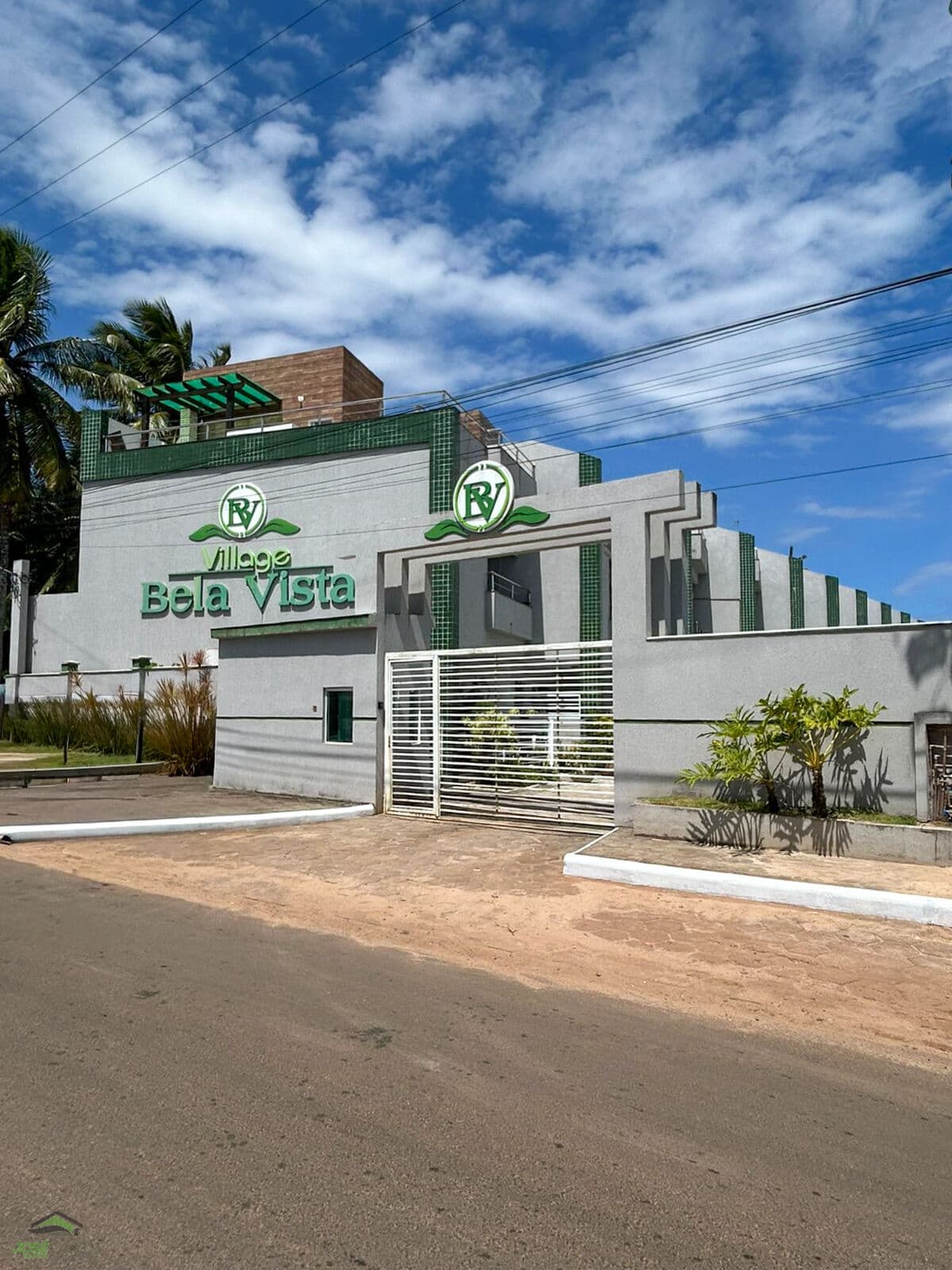 Casa Triplex em Guaibim, Valença/BA