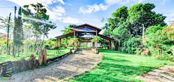 Fazenda/Sítios/Chácaras em Valença - Centro