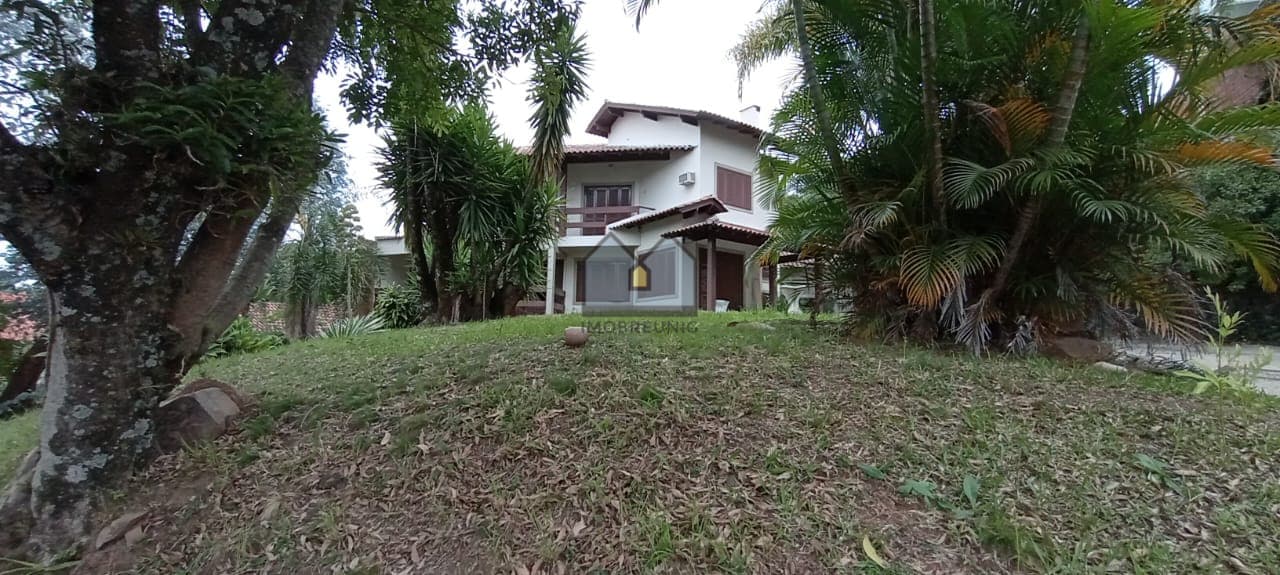 Casa com 4 dormitórios no Santa Inácio