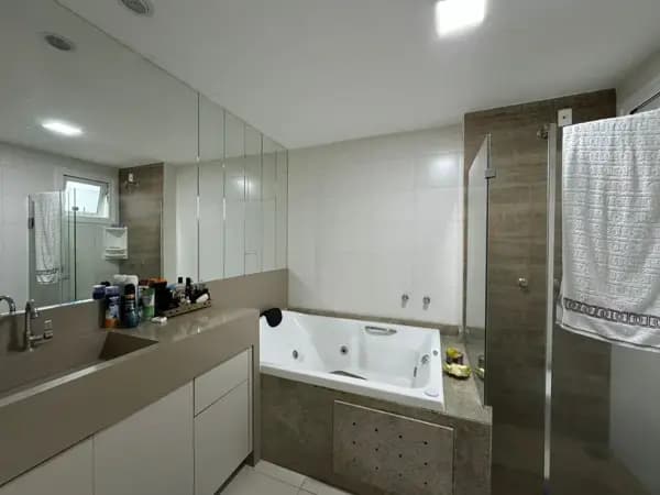 Apartamento à venda no bairro Centro em Balneário Camboriú/SC