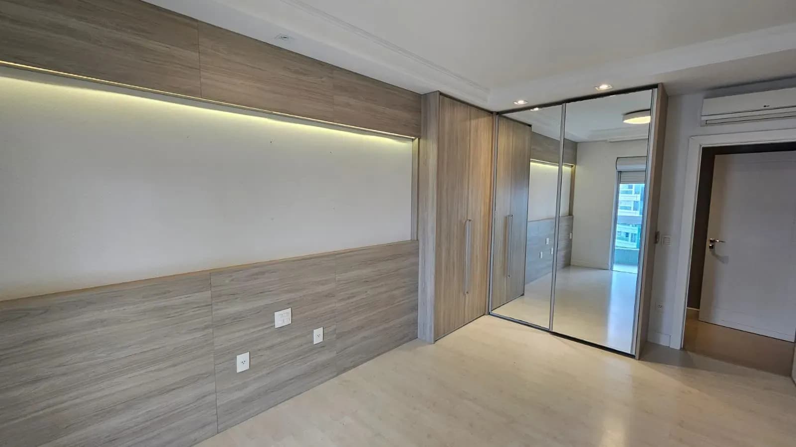Apartamento à venda no bairro Centro em Balneário Camboriú/SC