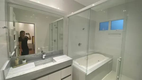 Apartamento à venda no bairro Meia Praia em Itapema/SC