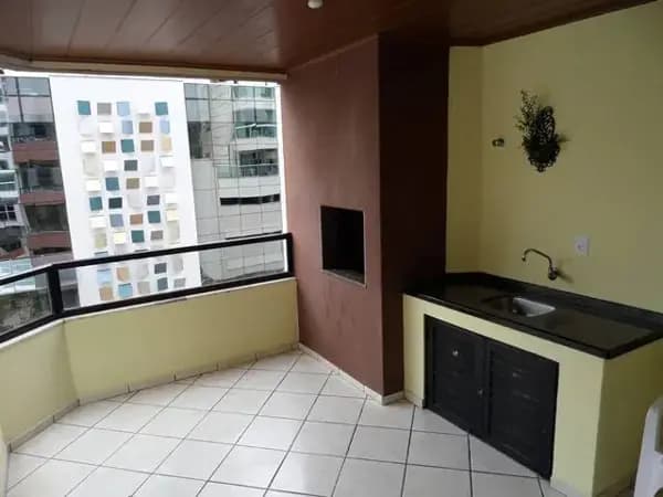 Apartamento à venda no bairro Centro em Balneário Camboriú/SC