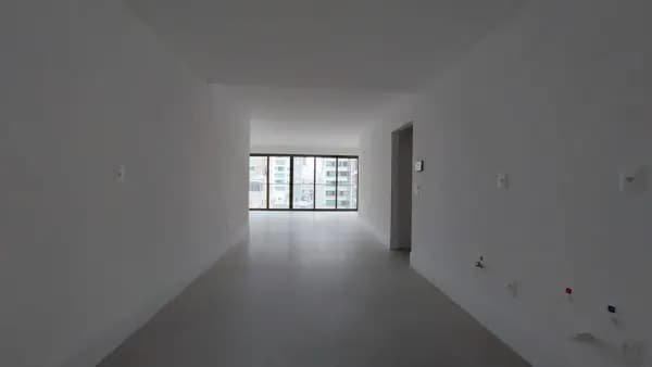 Apartamento à venda no bairro Centro em Balneário Camboriú/SC