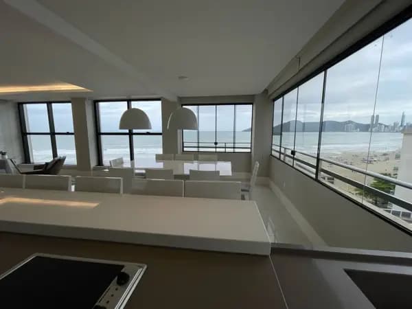 Apartamento à venda no bairro Centro em Balneário Camboriú/SC