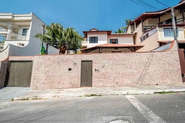 Casa à venda no bairro Ariribá em Balneário Camboriú/SC