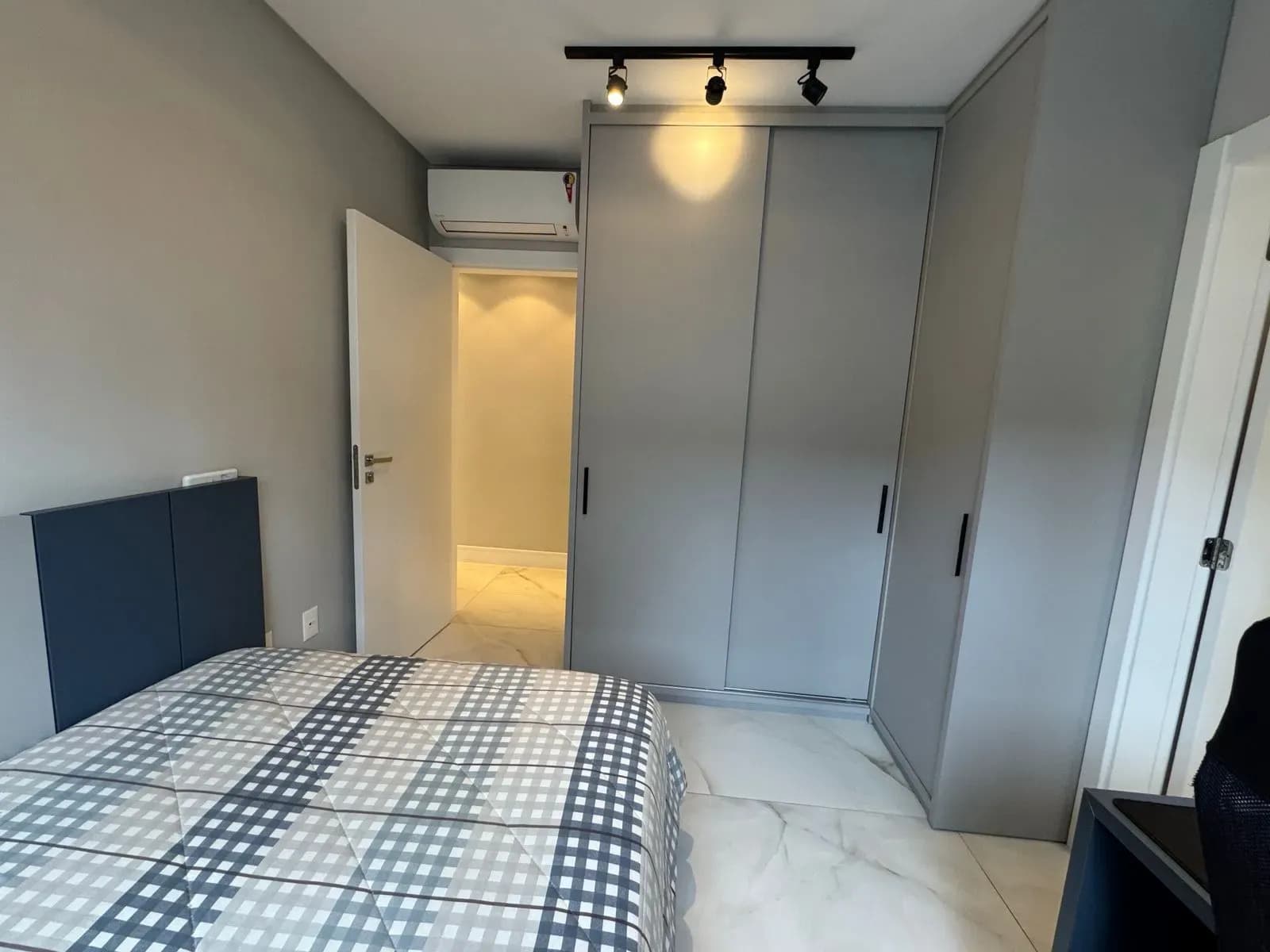 Apartamento à venda no bairro Centro em Balneário Camboriú/SC