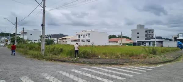Terreno à venda no bairro Nossa Senhora Da Paz em Balneário Piçarras/SC