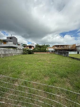 Terreno à venda no bairro Jurerê Internacional em Florianópolis/SC