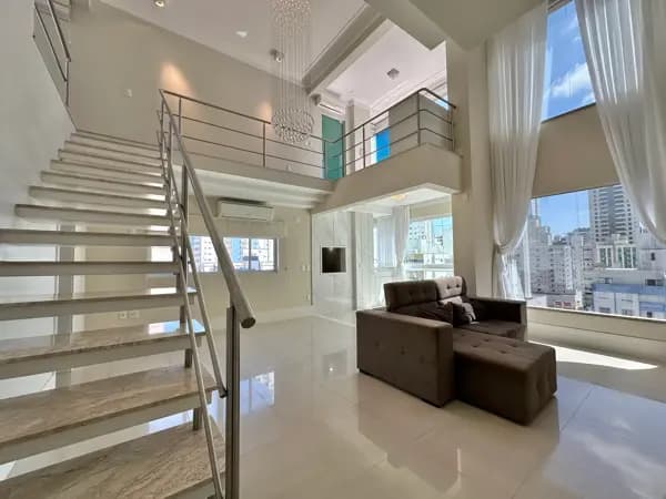 Apartamento à venda no bairro Centro em Balneário Camboriú/SC