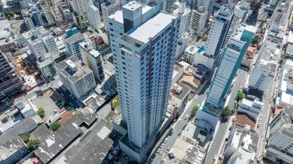Apartamento à venda no bairro Centro em Balneário Camboriú/SC