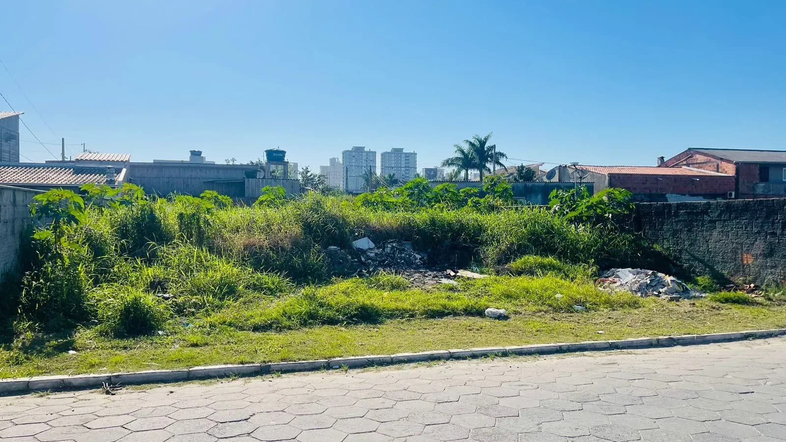 Terreno à venda no bairro Jardim Dourado em Porto Belo/SC
