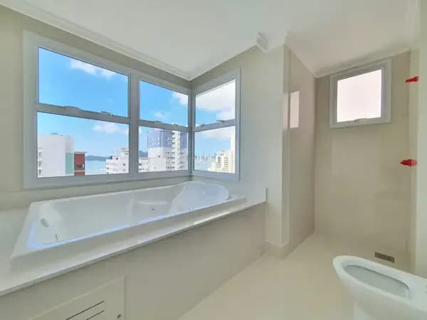 Apartamento à venda no bairro Centro em Balneário Camboriú/SC