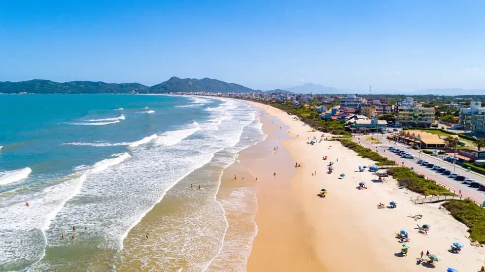 Apartamento à venda no bairro Mariscal em Bombinhas/SC