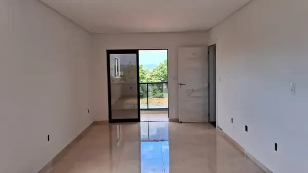 Apartamento à venda no bairro Itacolomi em Balneário Piçarras/SC