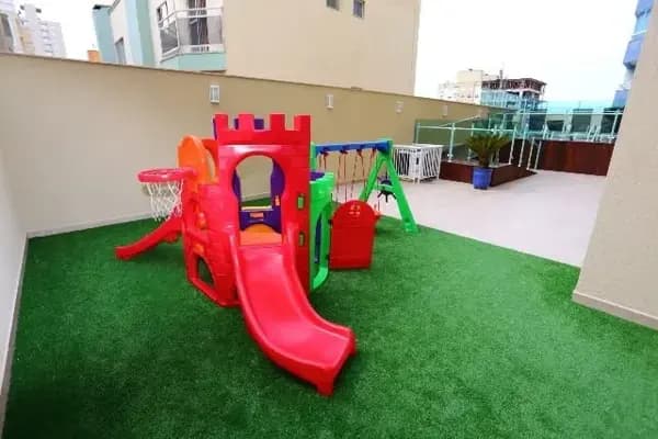 Apartamento à venda no bairro Meia Praia em Itapema/SC