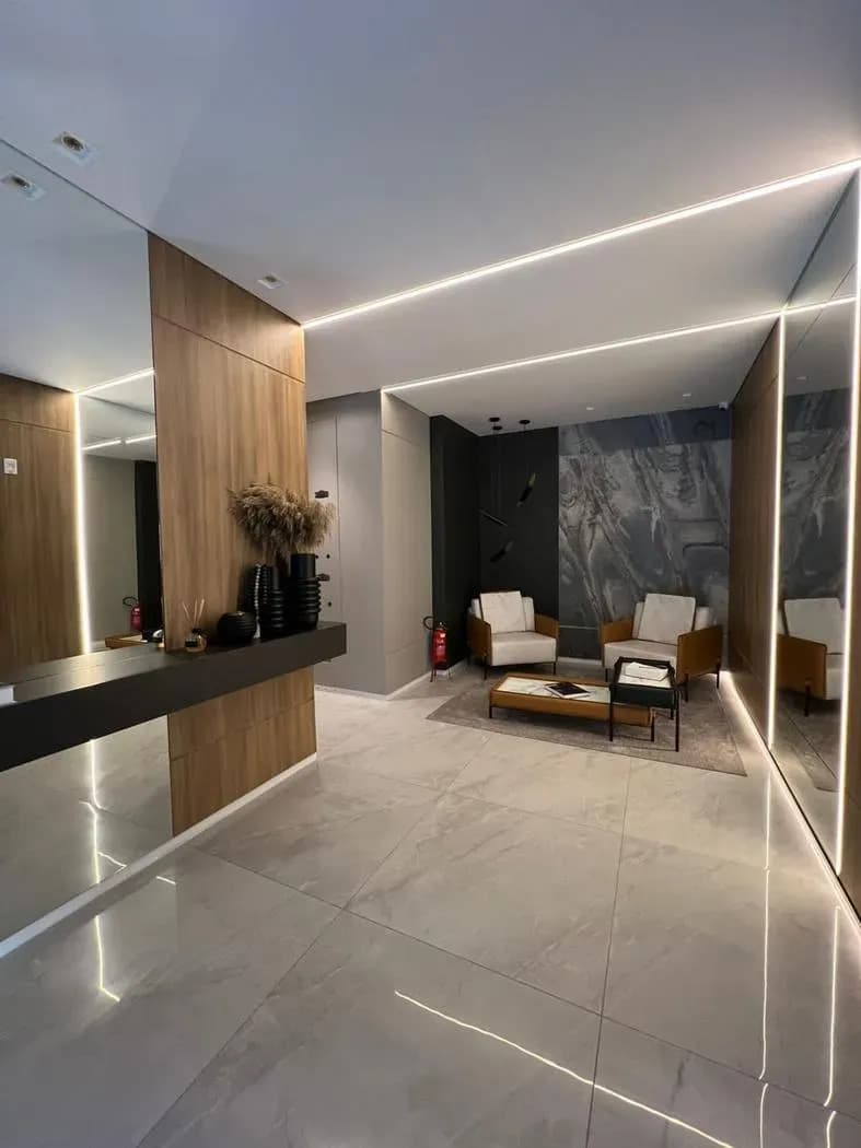 Apartamento à venda no bairro Meia Praia em Itapema/SC