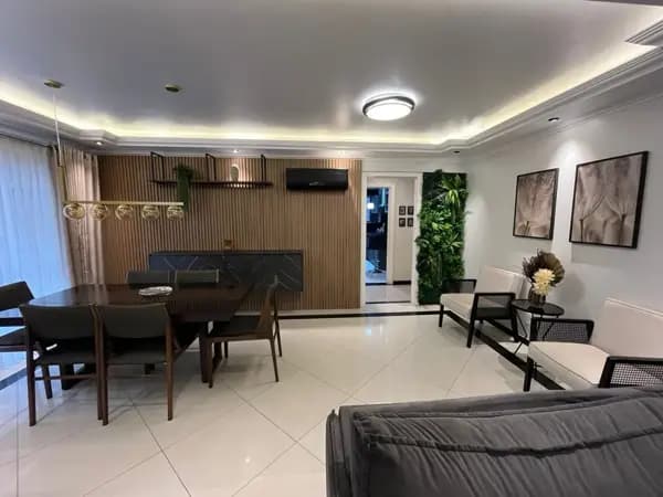 Apartamento à venda no bairro Centro em Balneário Camboriú/SC