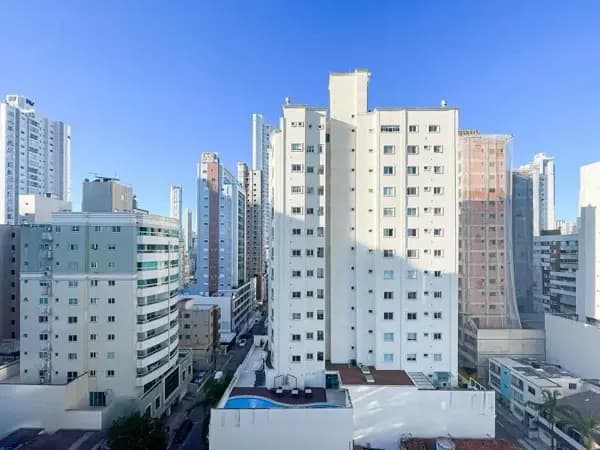 Apartamento à venda no bairro Centro em Balneário Camboriú/SC