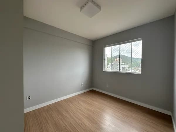 Apartamento à venda no bairro Vila Operária em Itajaí/SC