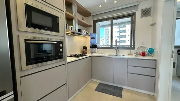 Apartamento à venda no bairro Centro em Balneário Camboriú/SC