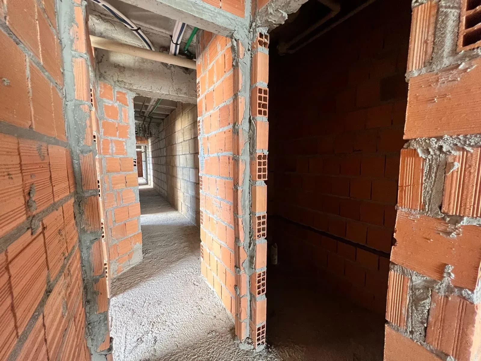 Apartamento à venda no bairro Meia Praia em Itapema/SC
