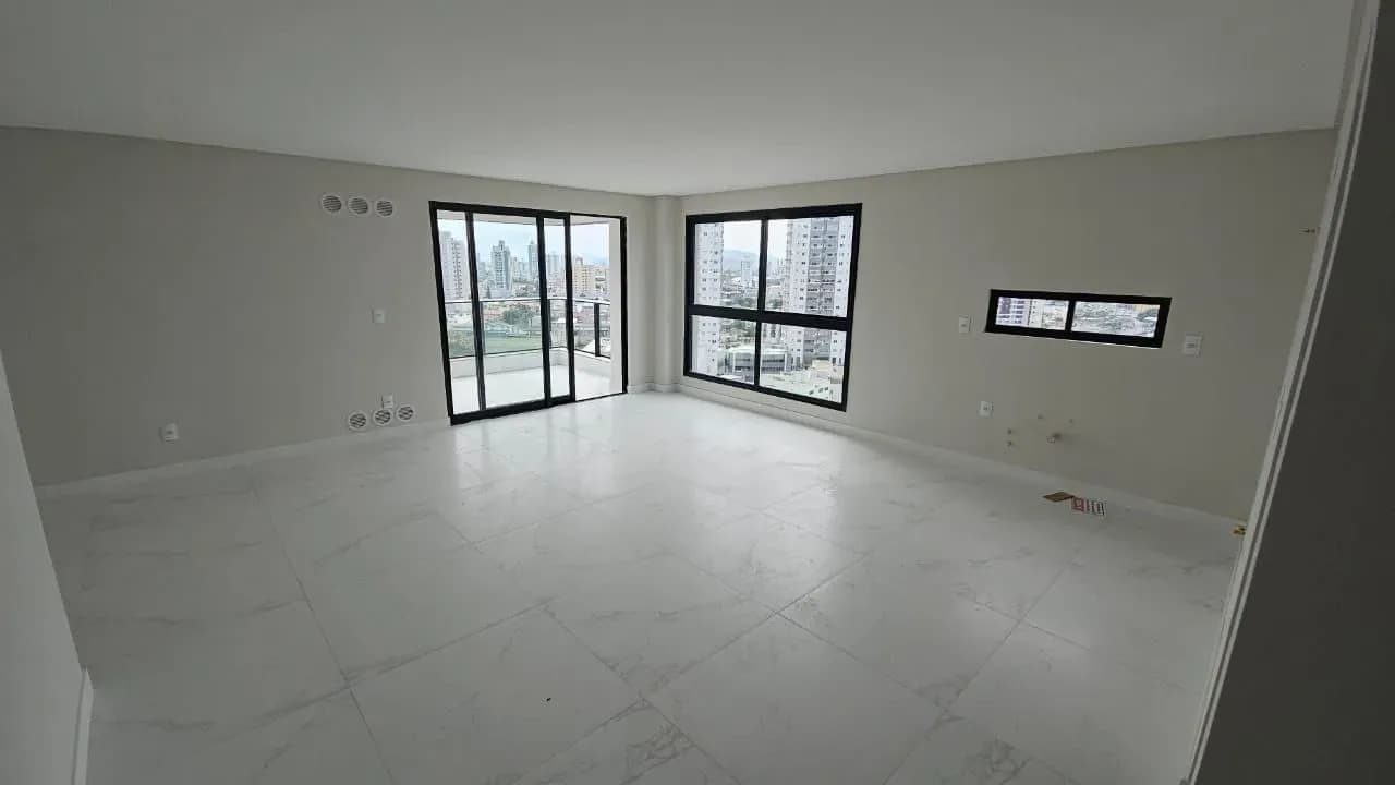 Apartamento à venda no bairro Centro em Itajaí/SC