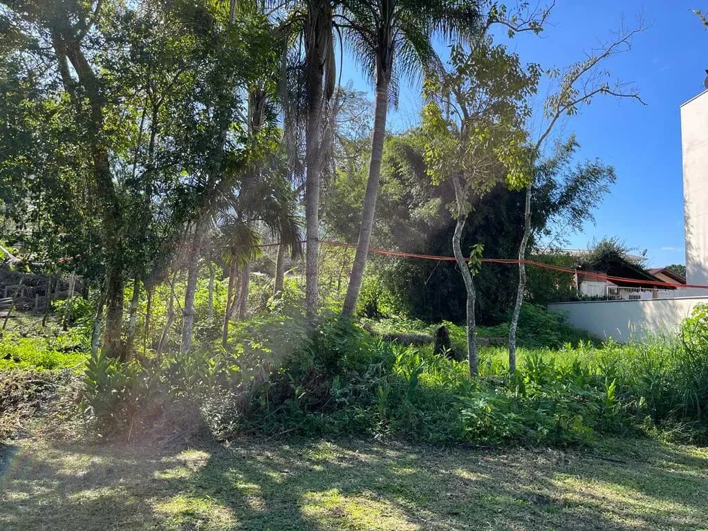 Terreno à venda no bairro Estaleiro em Balneário Camboriú/SC