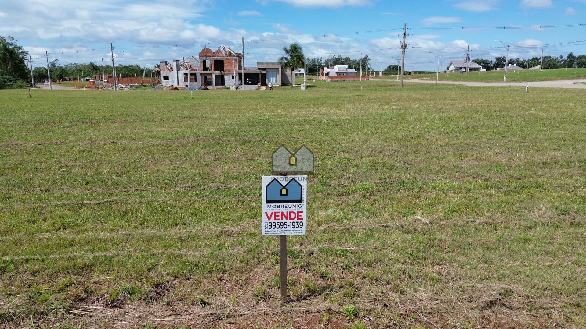 Terreno plano no Bairro Linha Santa Cruz