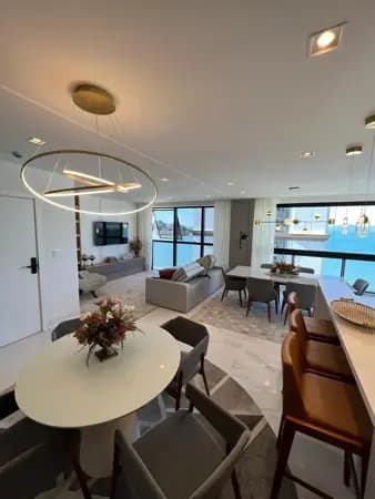 Apartamento à venda no bairro Centro em Itapema/SC