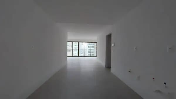Apartamento à venda no bairro Centro em Balneário Camboriú/SC