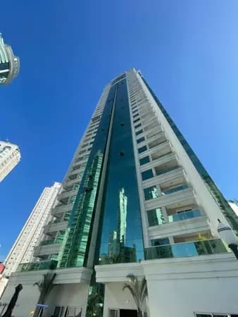 Apartamento à venda no bairro Centro em Balneário Camboriú/SC