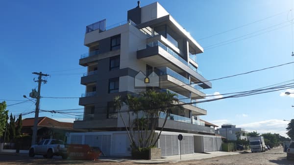 Cobertura duplex 3 dormitórios (2 suítes) e 2 vagas de garagem no Santo Inácio
