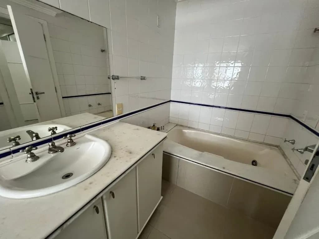 Apartamento à venda no bairro Centro em Balneário Camboriú/SC