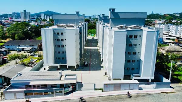 Apartamento à venda no bairro Cedro em Camboriú/SC