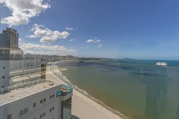 Apartamento à venda no bairro Centro em Balneário Camboriú/SC
