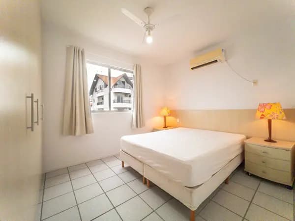 Apartamento à venda no bairro Bombas em Bombinhas/SC
