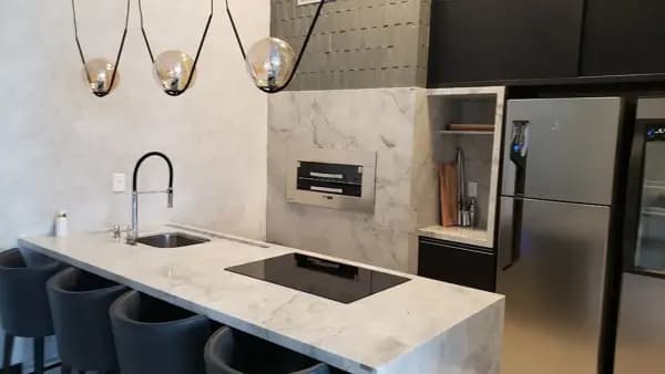 Apartamento à venda no bairro Meia Praia em Itapema/SC